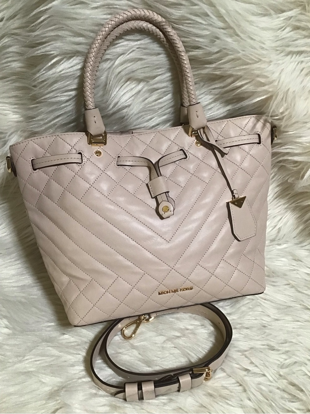 Michael kors quilted blakely bucket bag in pink braided handles